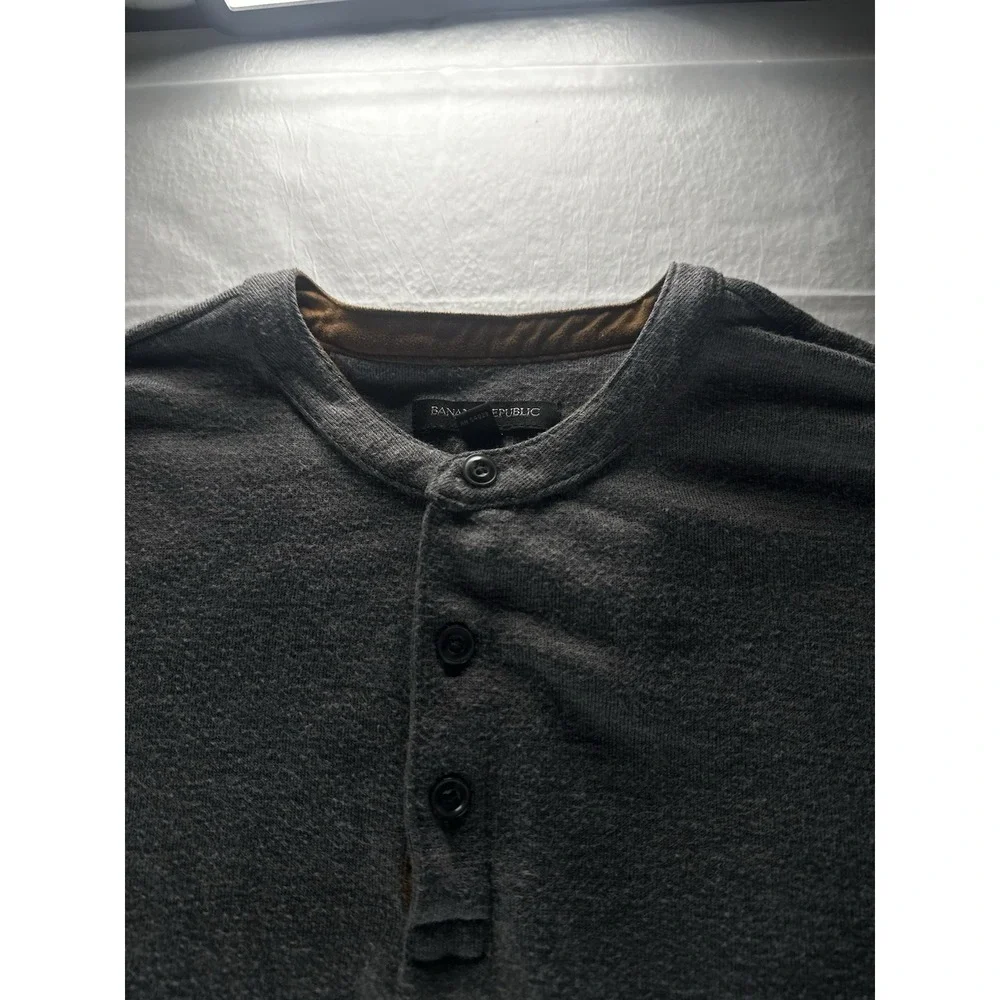 Banana‎ Republic Henley Sweater Mens XL Dark Gray Rayon Poly Blend